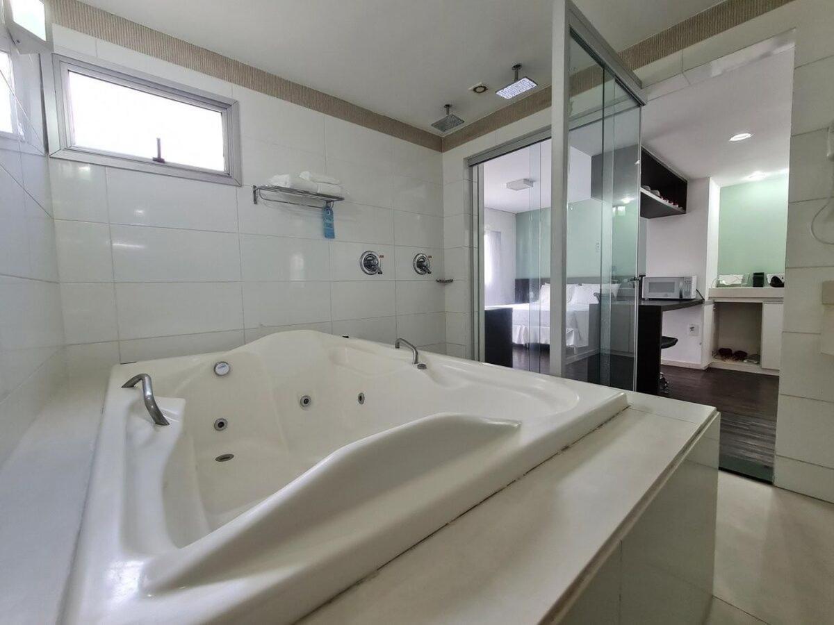 Jacuzzi Privativa em Frente à Lagoa da Pampulha Belo Horizonte Exterior foto